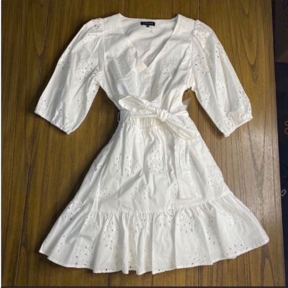 NWT 1 State white embroidered floral eyelet Lace V neck button Mini dress M - Picture 2 of 10